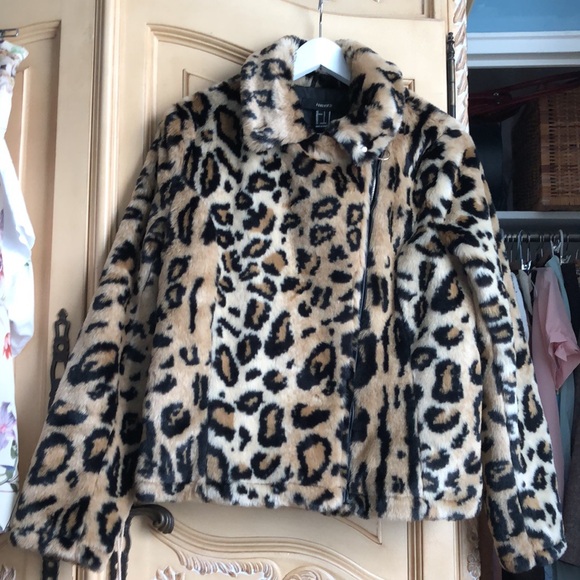 Forever 21 Animal Print Teddy Jacket - Picture 8 of 8